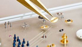 浪琴售后维修拆解手表机芯